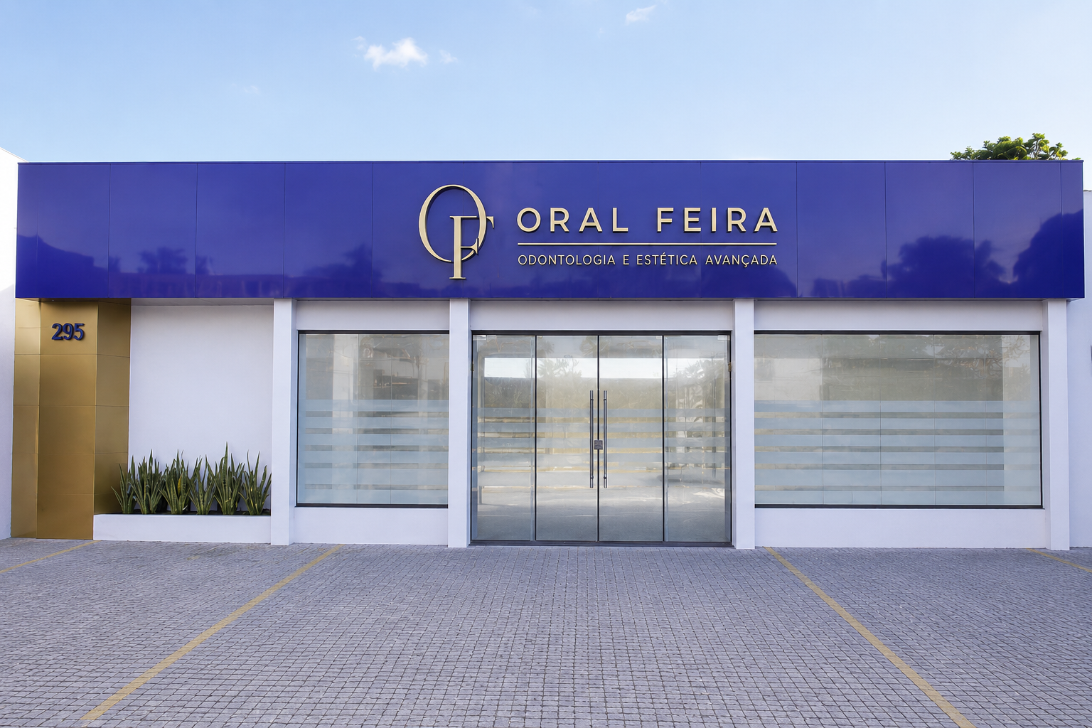 Fachada da clínica Oral Feira